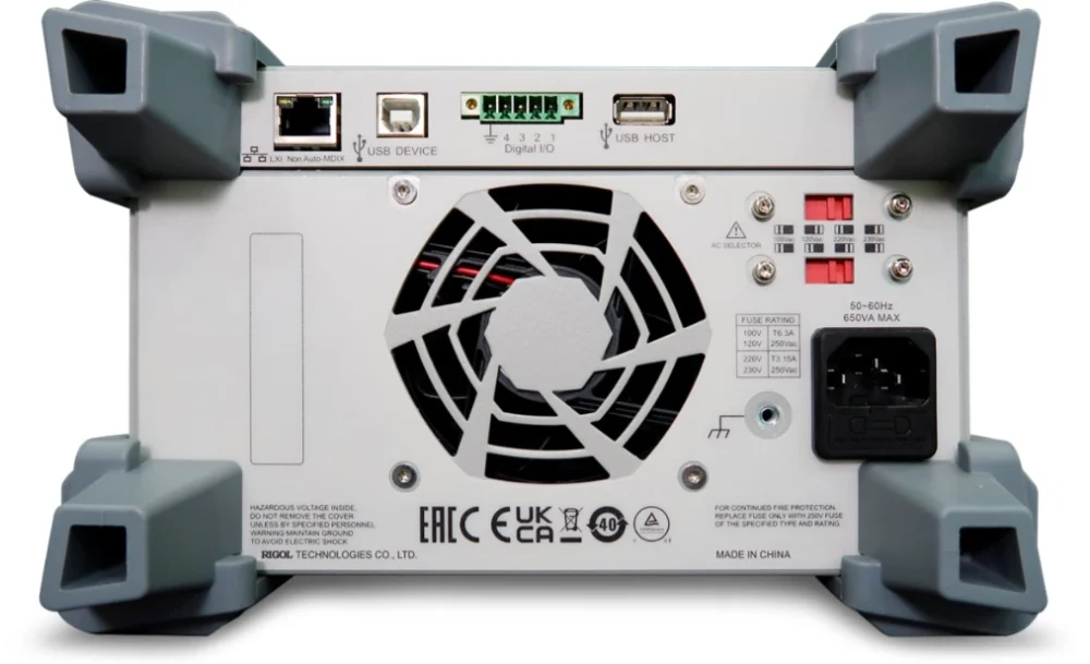 "Fuente de alimentación DP932U Rigol parte trasera"